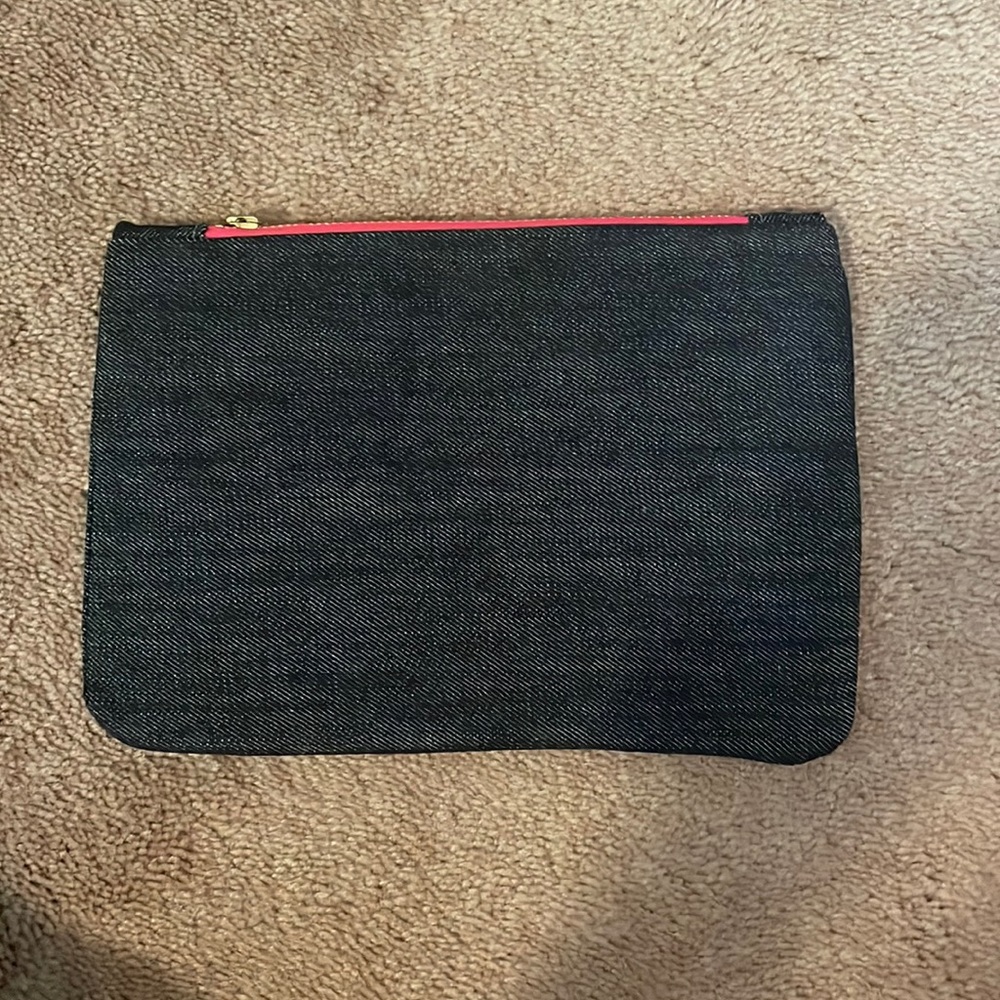Clutch purse